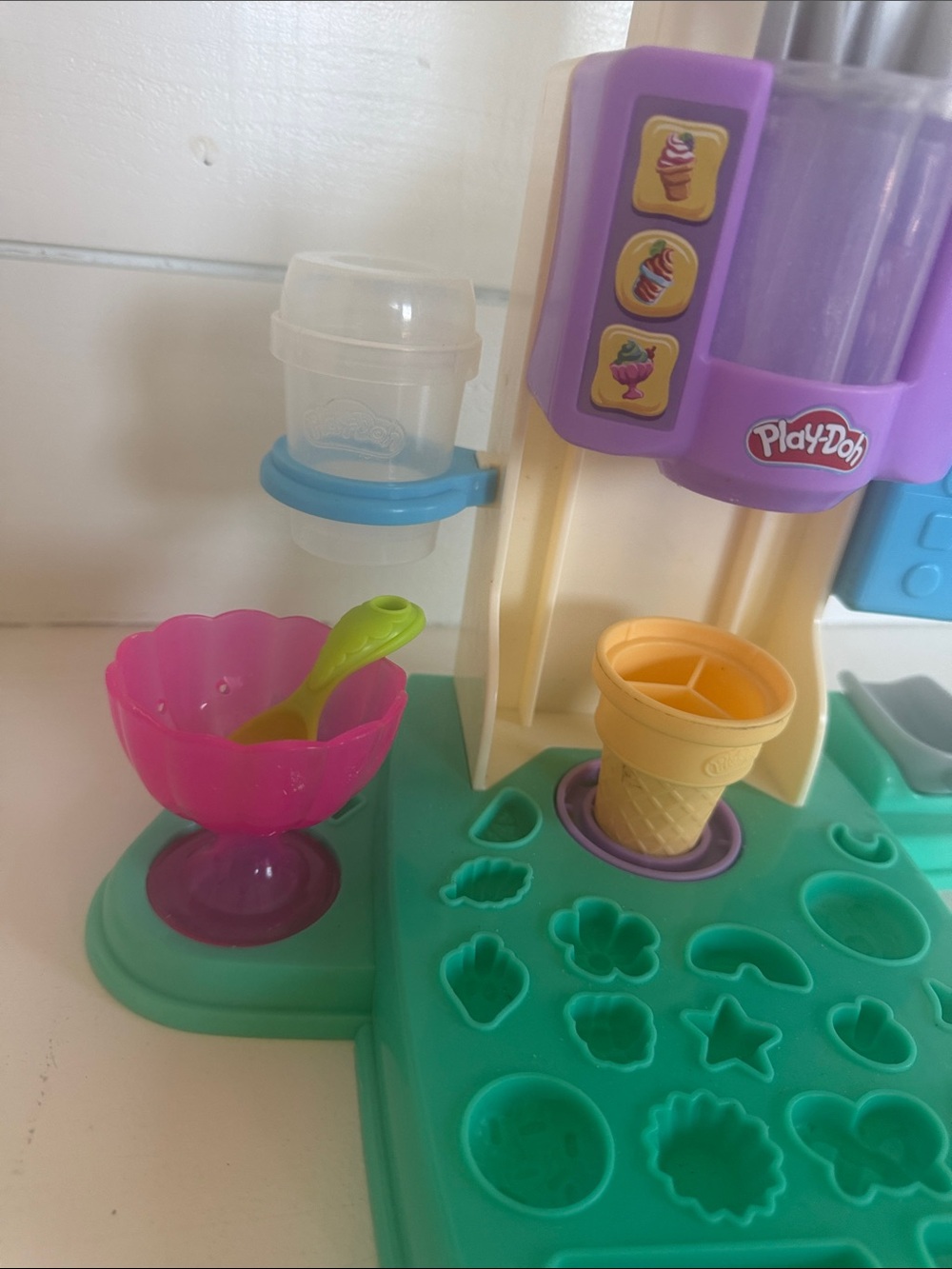 Play-Doh🍦Machine - Picture 3 of 5